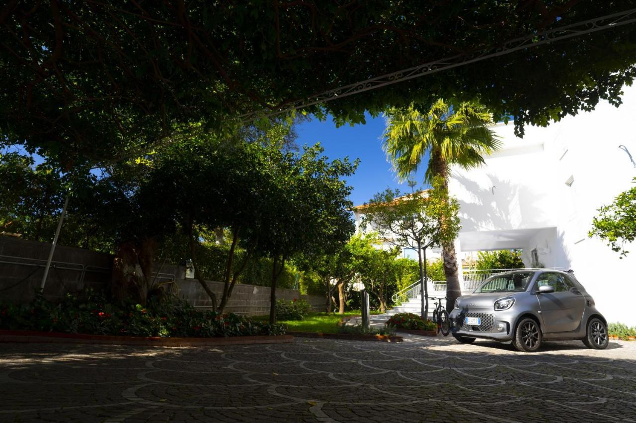 Villa Cettina Boutique Hotel Соренто Екстериор снимка